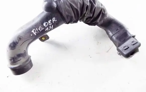 KIA Rio Air intake hose/pipe