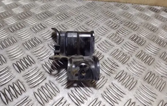 Honda CR-V Radiator mount bracket