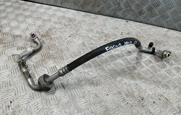 Ford Focus Air conditioning (A/C) pipe/hose 