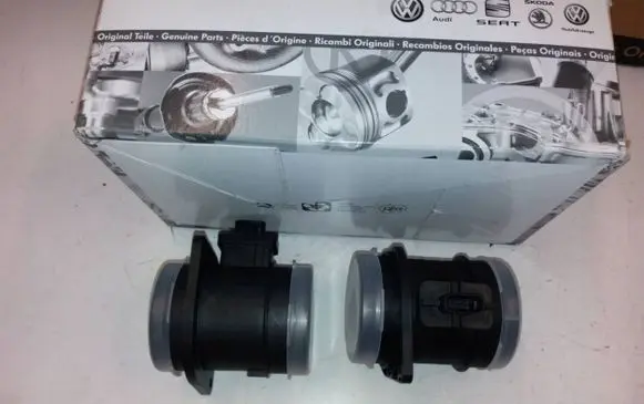 Volkswagen Cross Polo Mass air flow meter 03P906461 0281006152