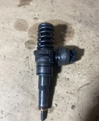 Volkswagen Sharan Fuel injector 0414720036 038130073AH