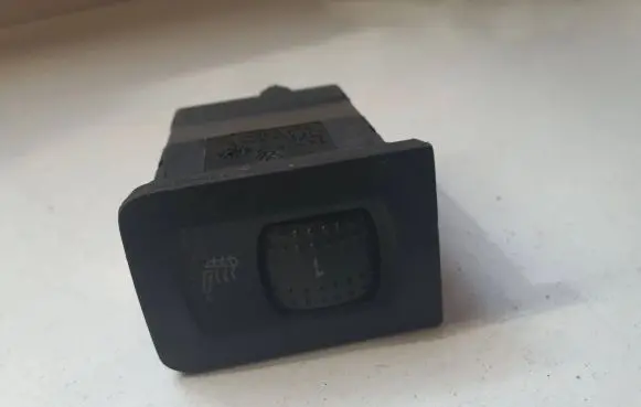 Volkswagen Golf IV Seat heating switch 1J0963564B