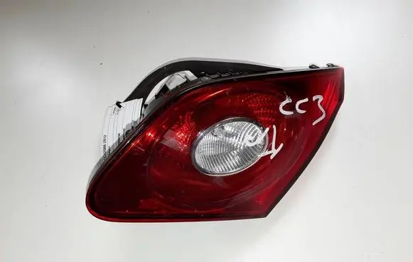 Volkswagen PASSAT CC Tailgate rear/tail lights 1090098