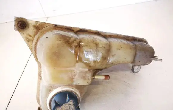 Audi A8 S8 D2 4D Coolant expansion tank/reservoir 4d0121403c