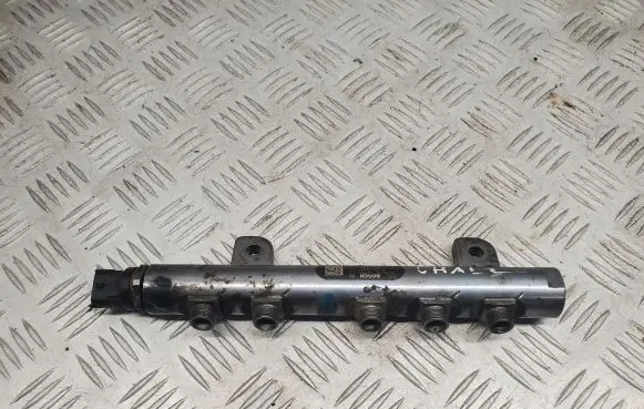Jeep Grand Cherokee Fuel main line pipe 35032008F 0445216050