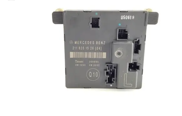 Mercedes-Benz E W211 Door control unit/module 2118201526