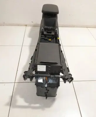 Citroen C4 II Armrest NOCODE