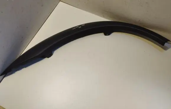 Volvo XC70 Rear arch trim 30678046