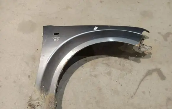 Nissan Pathfinder R51 Fender 