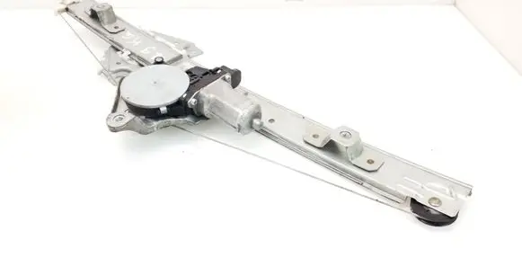Suzuki Grand Vitara II Rear door window regulator with motor 8346065J00 2621003530