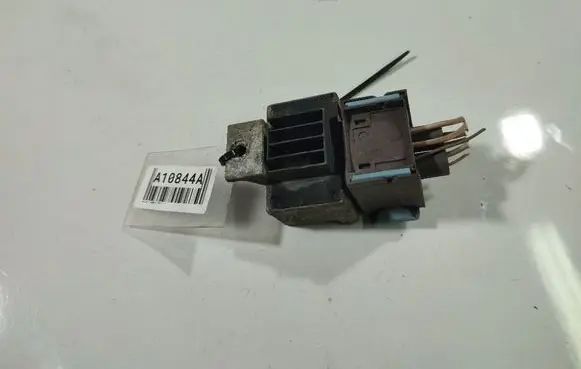 Renault Scenic II - Grand scenic II Glow plug pre-heat relay 9640469680
