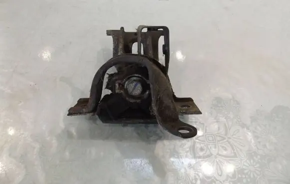 Fiat Doblo Engine mounting bracket