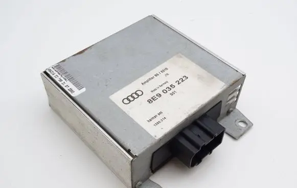 Audi A4 S4 B6 8E 8H Sound amplifier 8E9035223