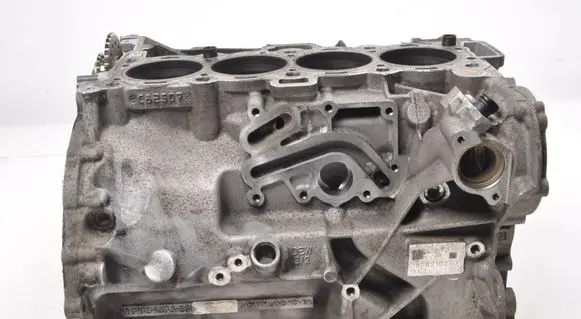 Land Rover Discovery Sport Engine block 204DTD