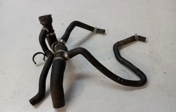 Volvo XC90 Engine coolant pipe/hose 31368403