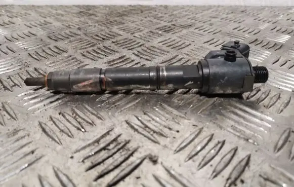 Volvo XC60 Fuel injector 31405404