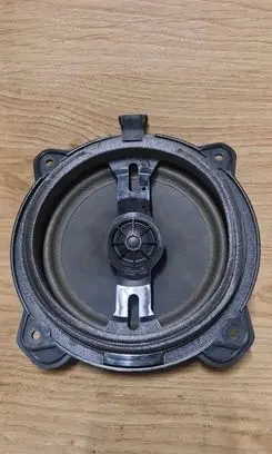 Audi A3 S3 8P Front door speaker 8H0035411