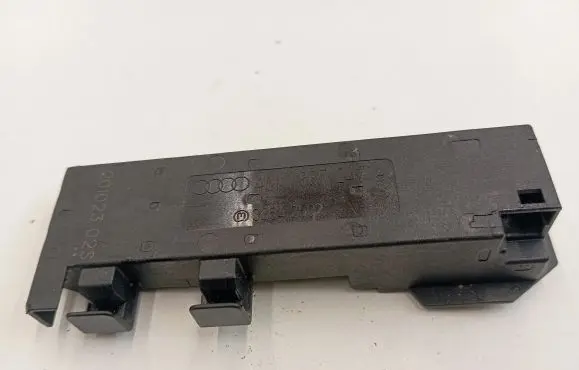 Audi Q7 4M Keyless system antenna 4M0907247A