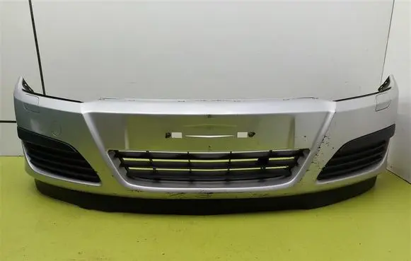 Opel Astra H Front bumper 