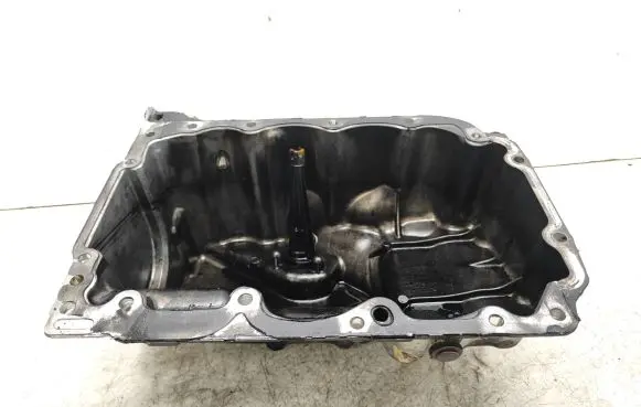 BMW 1 F20 F21 Oil sump 8513657 67698410 11138513657