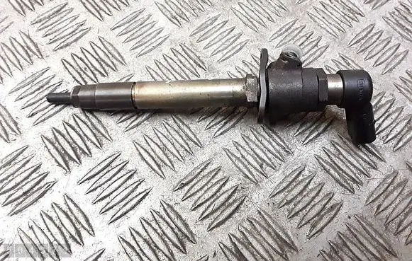Fuel injector