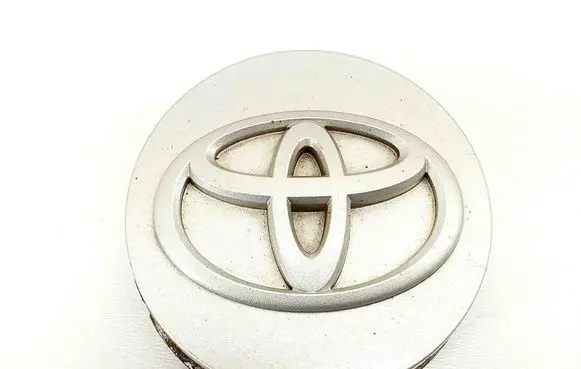 Toyota RAV 4 (XA40) R20 wheel hub/cap/trim 4260312760
