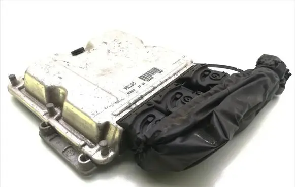 Citroen Xsara Picasso Engine control unit/module 9646774280 0281010996 28FM0000