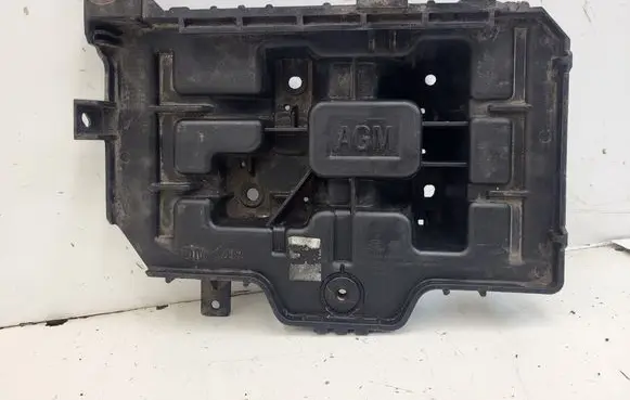 Hyundai Santa Fe Battery tray 371502W200