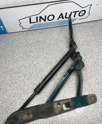 BMW 5 E39 Tailgate/trunk/boot hinge 8159398