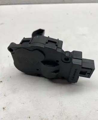 BMW 1 E81 E87 A/C air flow flap actuator/motor 641163440603