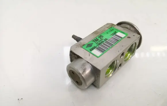 Ford Focus Air conditioning (A/C) expansion valve AV6N19849AB