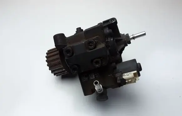 Renault Megane IV Fuel injection high pressure pump 167003669R