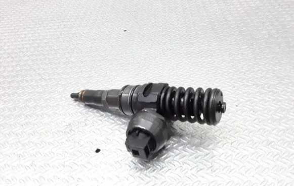 Seat Toledo III (5P) Fuel injector 038130073AG