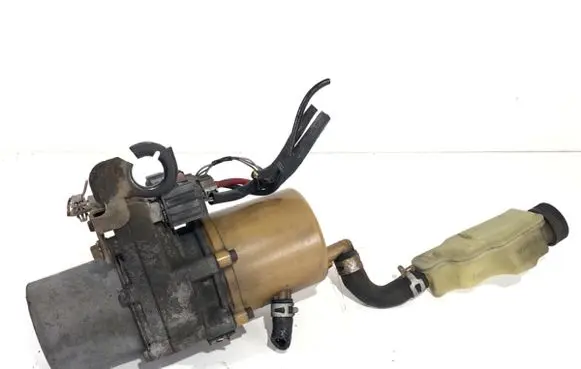 Mazda 3 I Power steering pump