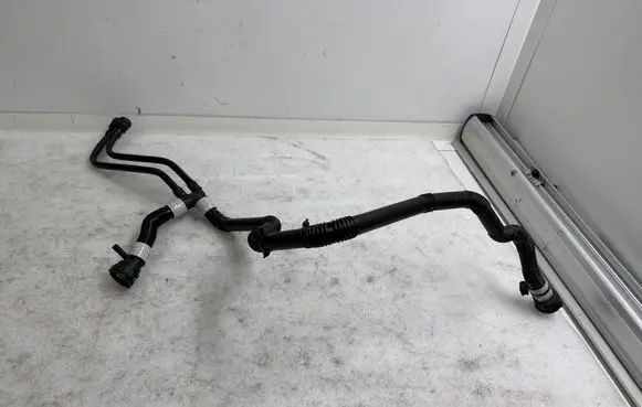 Tesla Model Y Electric car engine cooling hoses/pipes 164766200E