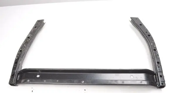 Volvo XC40 Bottom radiator support slam panel 32333099