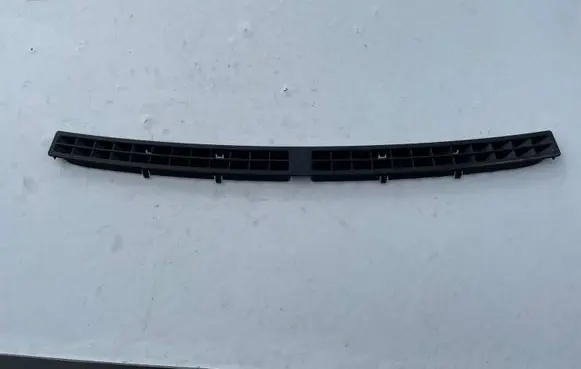 Volkswagen PASSAT B7 Dash center air vent grill 3c0857473