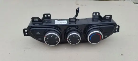 Hyundai i10 Climate control unit 97250B9150