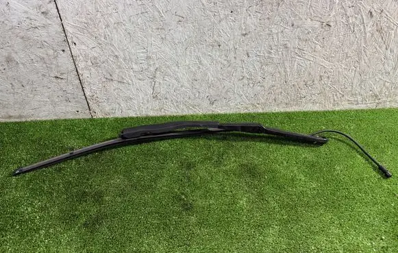 BMW 3 G20 G21 Windshield/front glass wiper blade 9448919