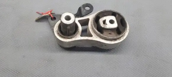 Ford Fiesta Engine mount vacuum valve 2S616P082-AB