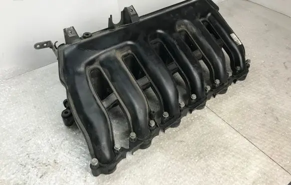 BMW 5 E60 E61 Intake manifold 7790701 77901700