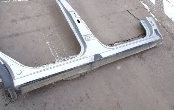 Nissan Qashqai+2 Sill
