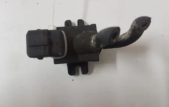 Opel Zafira A Vacuum valve 72244800