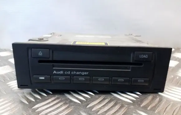 Audi A4 S4 B6 8E 8H CD/DVD changer 