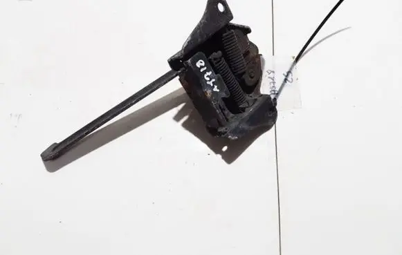 KIA Carnival Engine bonnet/hood lock/catch