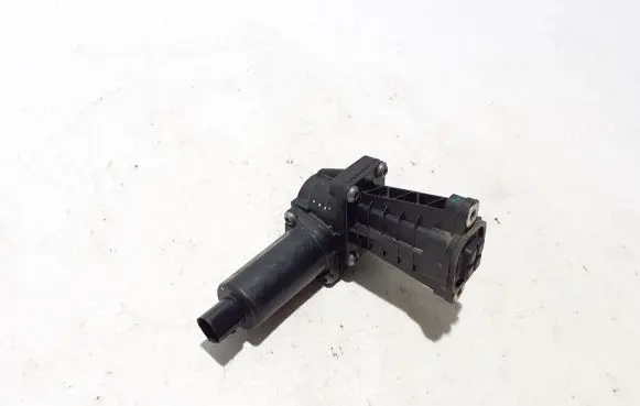 Ford Mach-E I Rear door soft close latching motor 