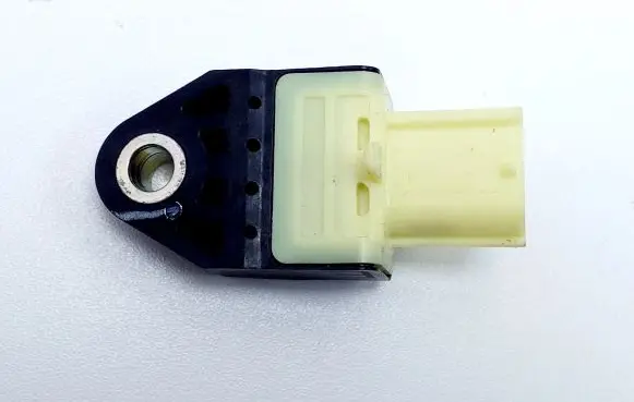 Toyota RAV 4 (XA30) Airbag deployment crash/impact sensor 8983142010 70243LNT3
