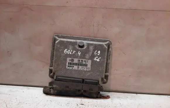 Volkswagen Golf IV Engine control unit/module 038906018D 28SA3441 0281001611