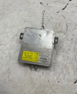 BMW 3 E90 E91 Xenon control unit/module 6948180