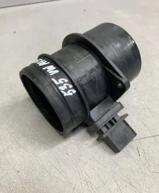 Volkswagen PASSAT B6 Mass air flow meter 0281002735 32673319